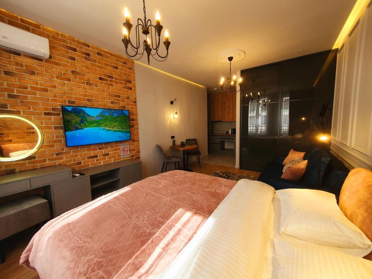 Designer Apartment In The Residential Complex "Yaroslavivsky City" In The Center Of Kiev Exterior photo